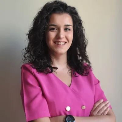Melike Özbek Çolak profil fotoğrafı
