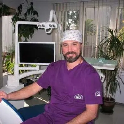 Dr. Dt. Oğan Aykar profil fotoğrafı