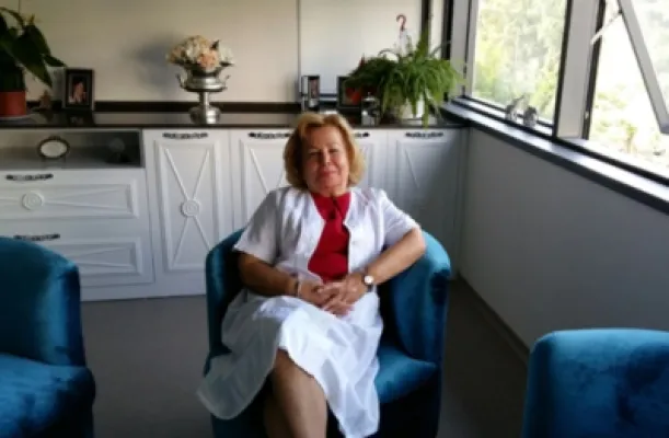 Meral Tüzün