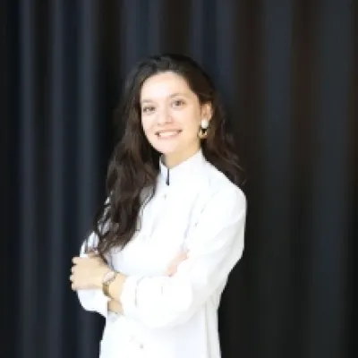 Esra Kuru