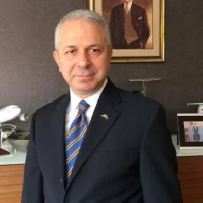 Sinan İbiş profil fotoğrafı