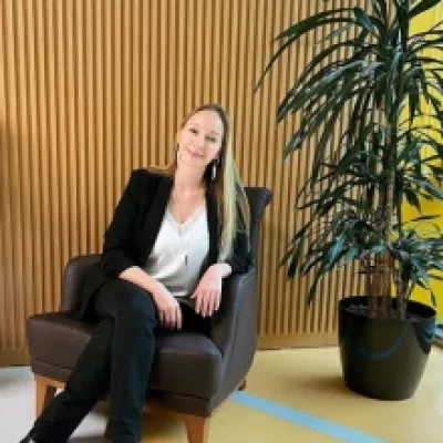 Op. Dr. Emine Ayla Gökçe profil fotoğrafı