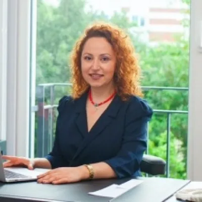 Op. Dr. Derya Bingöl profil fotoğrafı