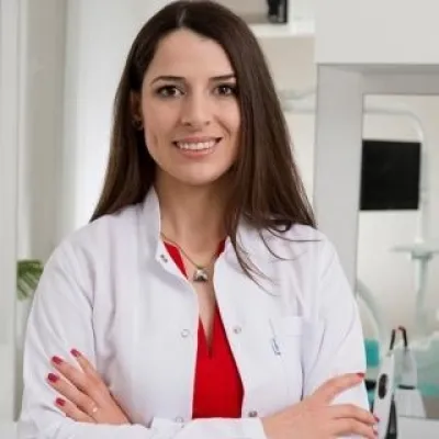Dt. Nazmiye Elmacı profil fotoğrafı