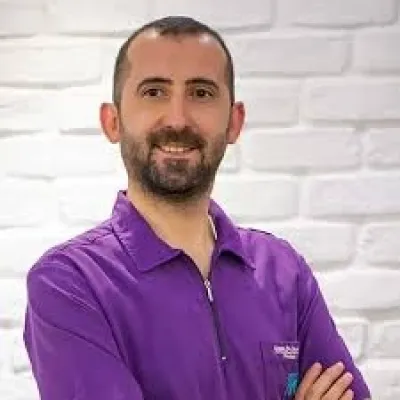 Uzm. Dr. Dt. İlker Bacaksız profil fotoğrafı