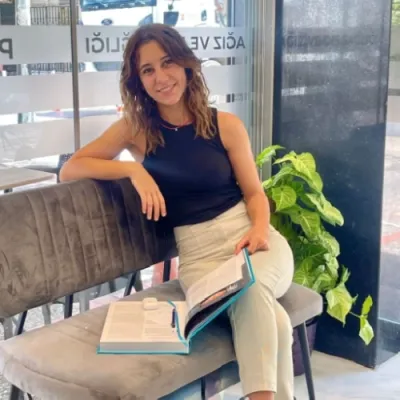 Kübra Çolak
