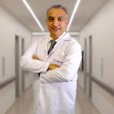 Uzm. Dr. İlker Özer