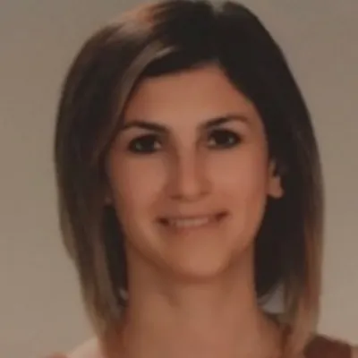 Gülden Önder