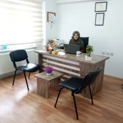Esra Niğdelioğlu