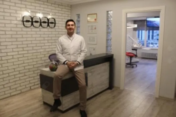 Uzm. Dr. Dt. Afşin Salman profil fotoğrafı