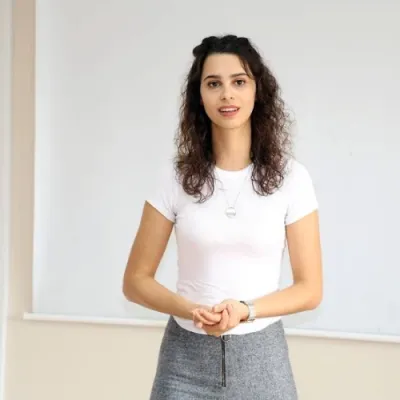 Hande Emeksiz