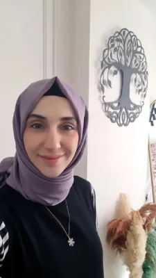 Esra Akdağ