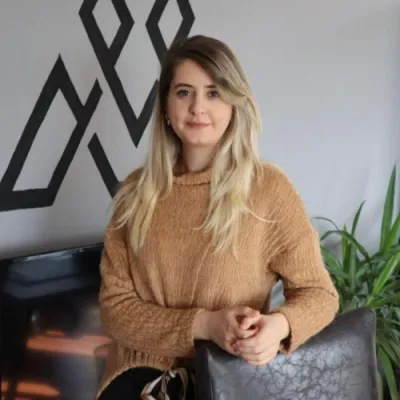 Zelal Özbek profil fotoğrafı