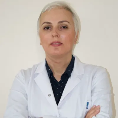 İnci Özer
