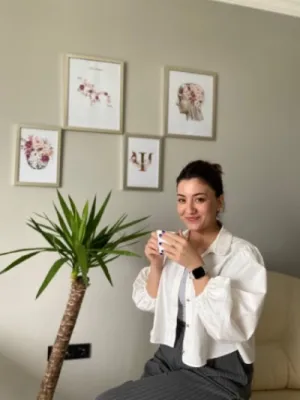 Dan. Özge Çağlar