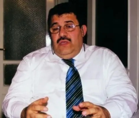 İshak Tanoğlu profil fotoğrafı