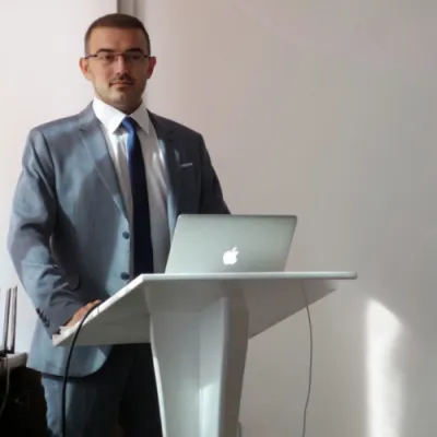 Uzm. Dr. Dt. Abdullah Oğuz Hamis profil fotoğrafı