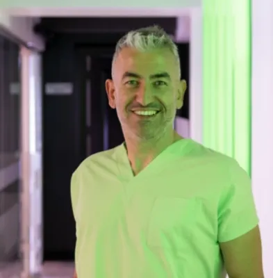 Dr. Dt. Bora Arifoğlu profil fotoğrafı