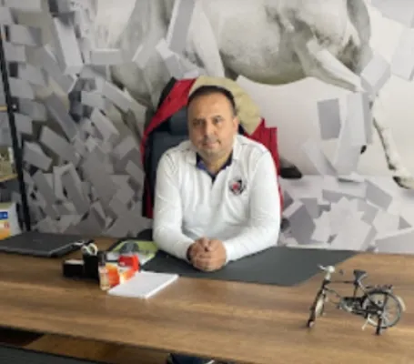 Uzm. Dr. Kamuran Karakülah profil fotoğrafı