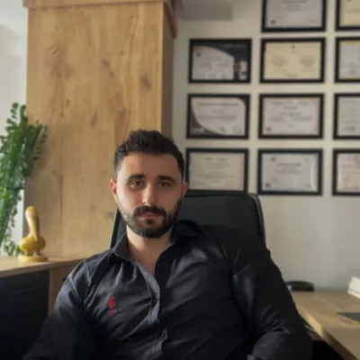 Rıza B. Yüksel profil fotoğrafı