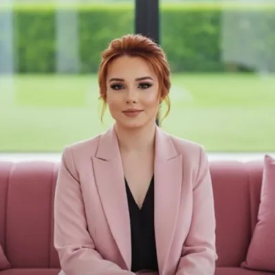 İzel Çelik Gökdemir profil fotoğrafı