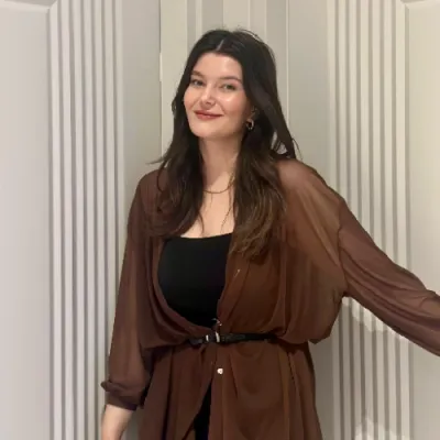 Eflal Yavuzarslan Sarı profil fotoğrafı