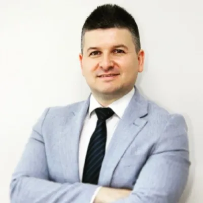 Doç. Dr. Refik Kunt