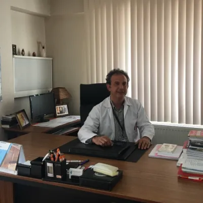 Prof. Dr. İzzet Koçak profil fotoğrafı