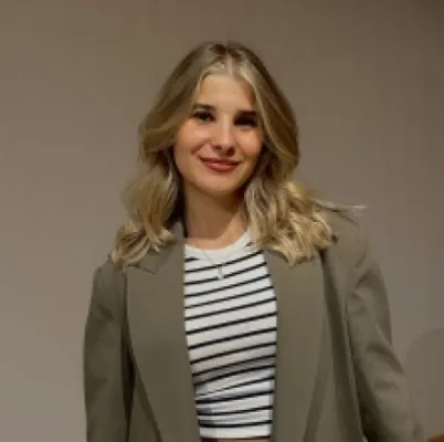 Dkt. Zeynep Çelik profil fotoğrafı