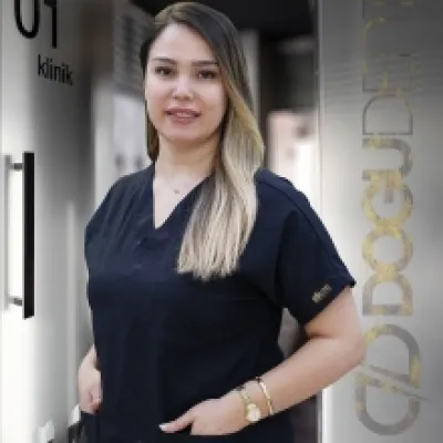 Ece Parlak