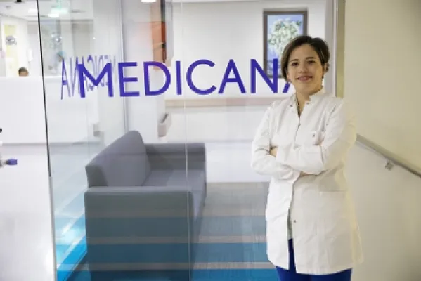Op. Dr. Ayşe Yağmur Kanra profil fotoğrafı