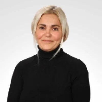 Melek Sarıçiçek