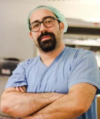 Op. Dr. Alper Mete Uğurlu profil fotoğrafı