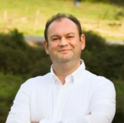 Deniz Doğruöz