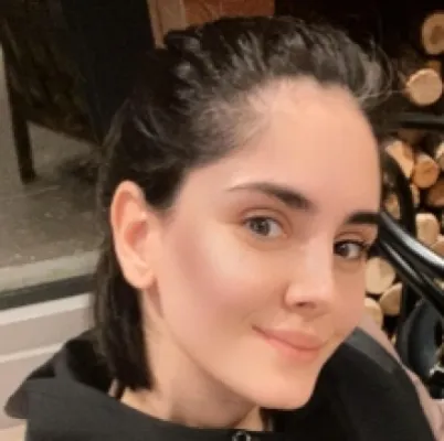 Yasemin Öz