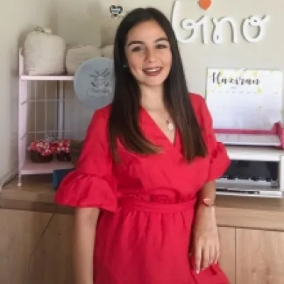 Tuğçe Özer