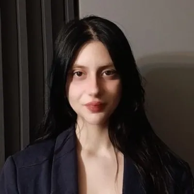 Ayris Uçmak