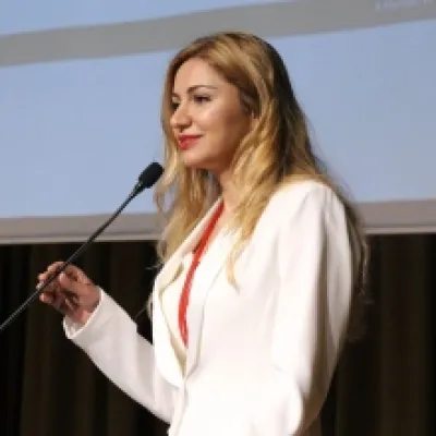 Esra Bozbay