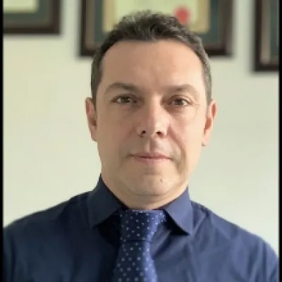 Uzm. Dr. İbrahim Cem Özkurt profil fotoğrafı