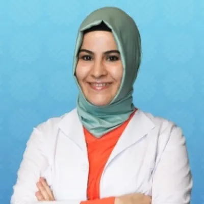 Esra Nur Tola
