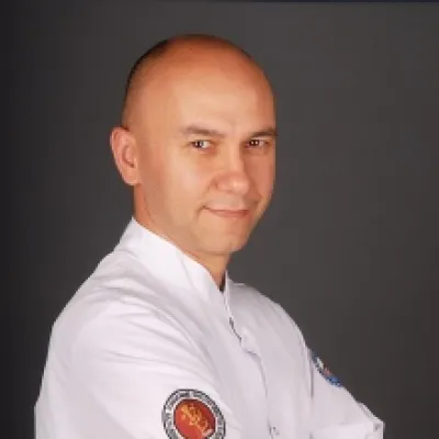 Yavuz Arıkan