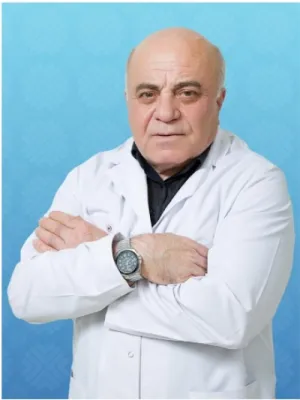 Nadır Handamov
