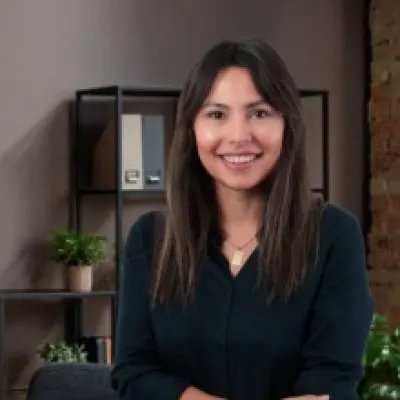 Esra Sarıçamlık