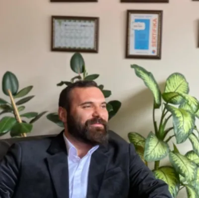 Uzm. Dr. Psk. Serhat Özmen profil fotoğrafı
