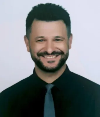 Uzm. Dr. Özgür Karaarslan profil fotoğrafı