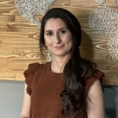 Büşra Yılan Kenar