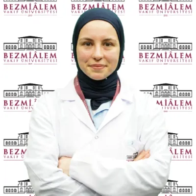 Azra Badr