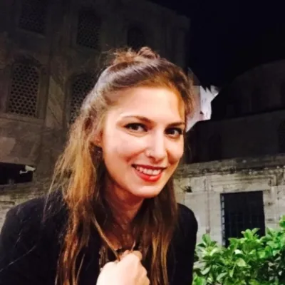 Uzm. Dr. Psk. Özge Devezer Uslu profil fotoğrafı
