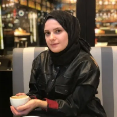 Esmahan Kar