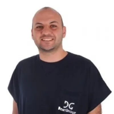 Dr. Dt. Murat Özle profil fotoğrafı